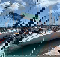 2-Night Whitsundays Sailing Cruise incl. Whitehaven Beach  Great Barrier Reef - Tourism TAS