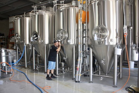 Hipster Sipster Brewery And Distillery Tour - Tourism TAS 1